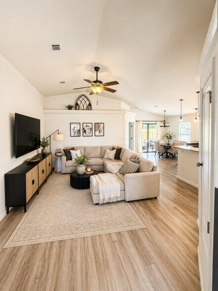 Building Photo - 8181 Sierra St