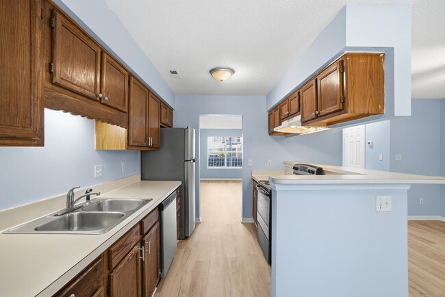 Building Photo - 55 Treasure Key