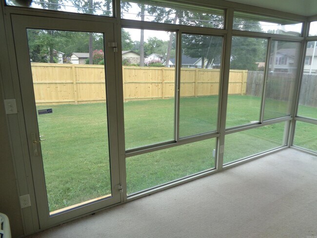 Building Photo - 5059 Silver Oak Dr