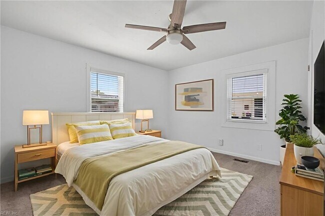 Building Photo - 8507 Chapin St