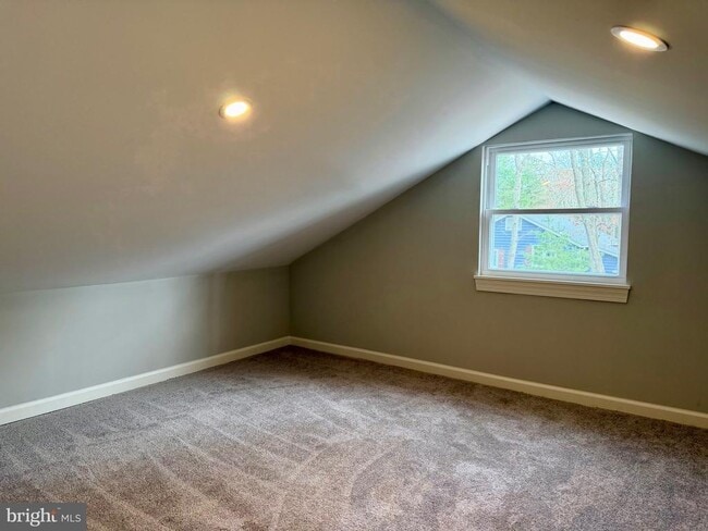 Building Photo - 1176 Stokes Rd