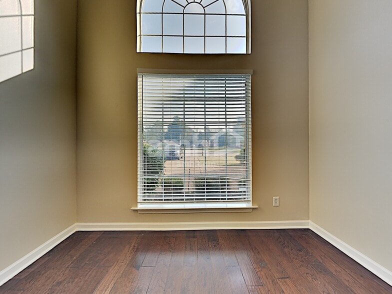 Building Photo - 10736 Wyckford Dr