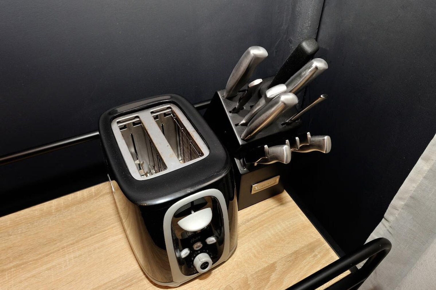 Building Photo - 1130 2nd Ave