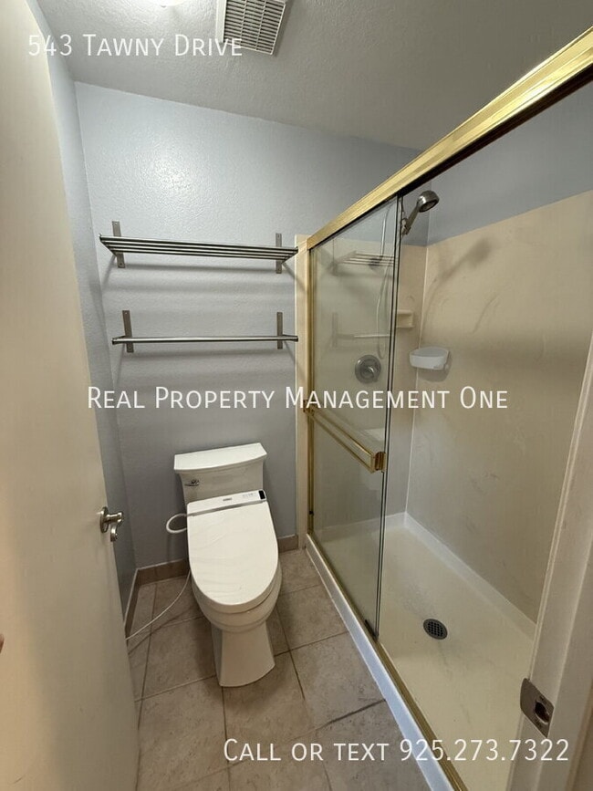 Building Photo - 543 Tawny Dr