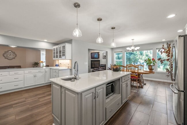 Building Photo - 1781 Quail Ridge Dr