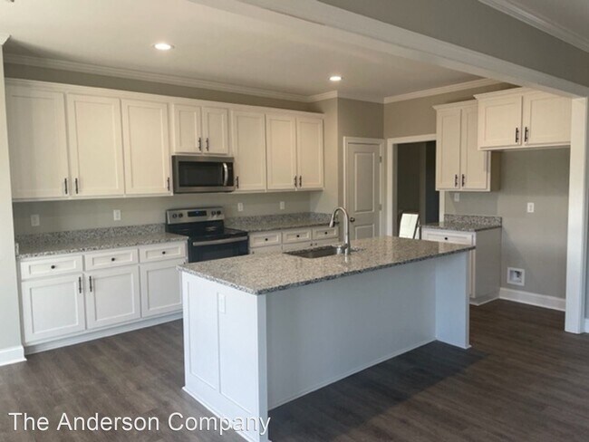 Building Photo - 3 br, 2.5 bath House - 116 Chapel Court