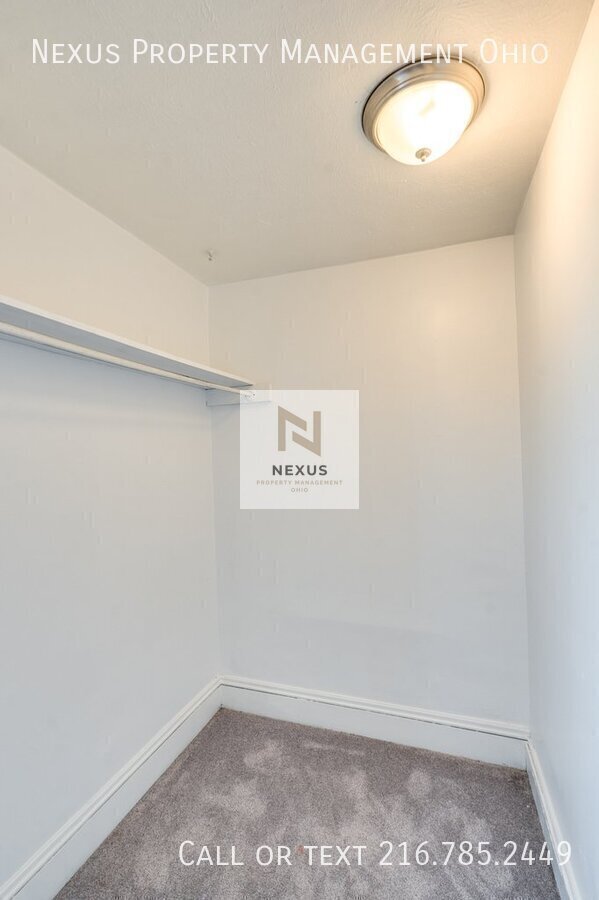 Building Photo - 4276 W 21st St