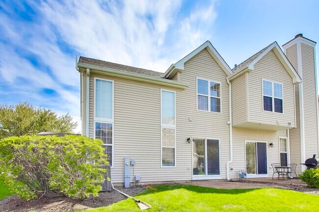 Building Photo - 2219 Rossiter Pkwy