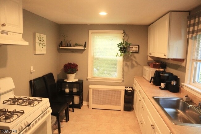 Building Photo - 32 Whippany Ave