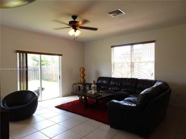 Building Photo - 8963 SW 215th Ln