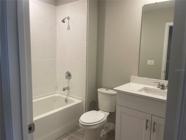 Building Photo - 452 Legacy Lp