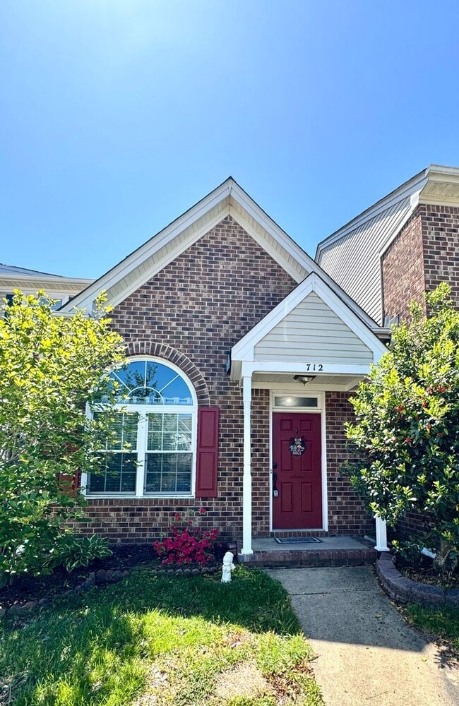 Building Photo - WELCOME HOME to your Beautifully updated townhome.
