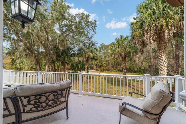 Building Photo - 1706 SW 27th St