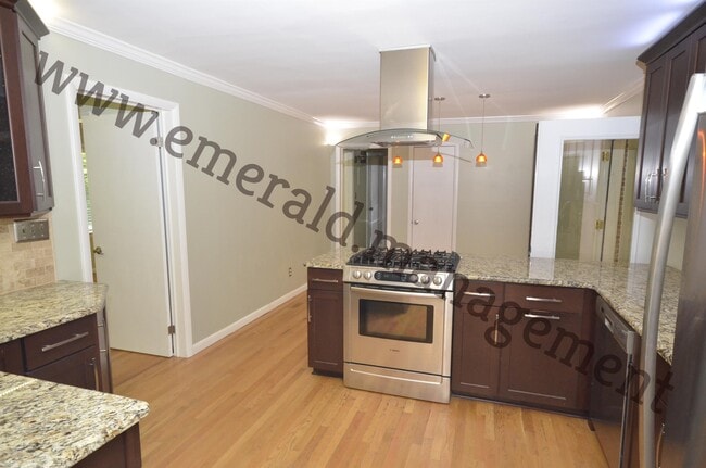 Building Photo - 2644 Harrington Dr