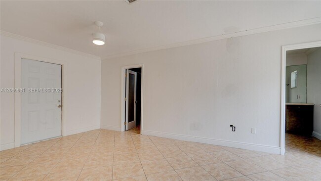 Building Photo - 2953 SW 23rd St