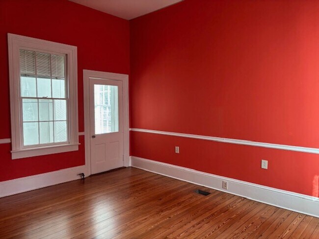 Building Photo - 226 E Gwinnett St