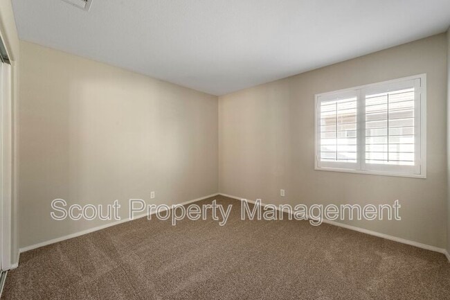 Building Photo - 33331 Decada St