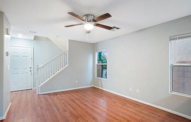 Building Photo - 541 Warminster Ave