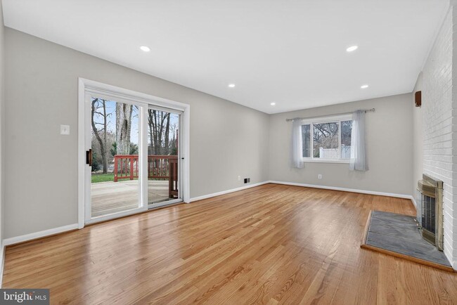 Building Photo - 7507 Murillo St