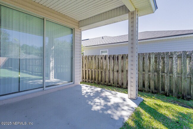 Building Photo - 12001 Alexandra Dr