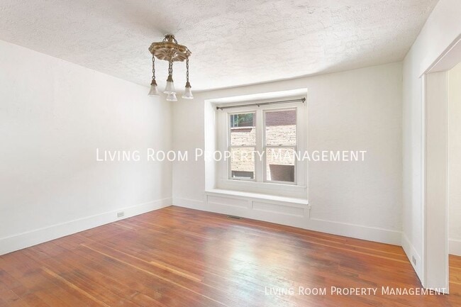 Building Photo - 6429 N Delaware Ave