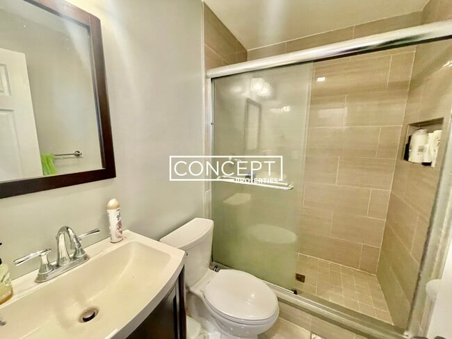 Building Photo - 10 Bickford Ave