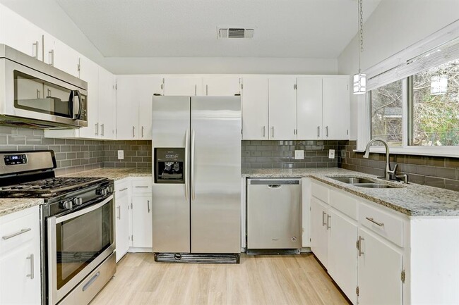 Building Photo - 5205 Palo Blanco Ln