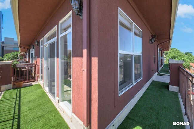 Building Photo - Two each: Bed, Bath, Parking, Storage Unit...