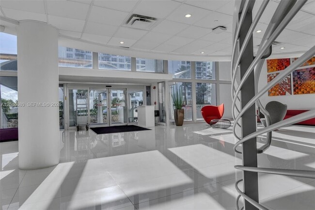 Building Photo - 5701 Collins Ave