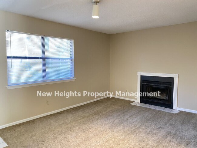 Building Photo - 557 TRAVELERS BLVD 0733