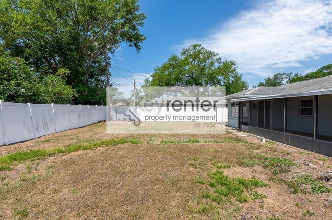 Building Photo - 4218 24th Ave N
