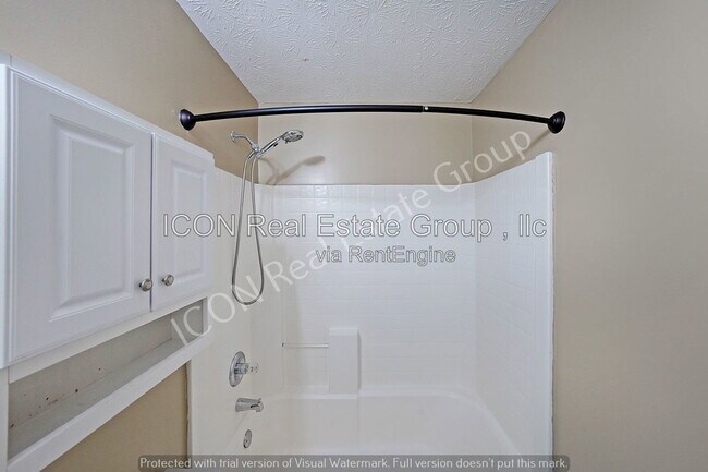 Building Photo - 27 Timber Ridge Dr