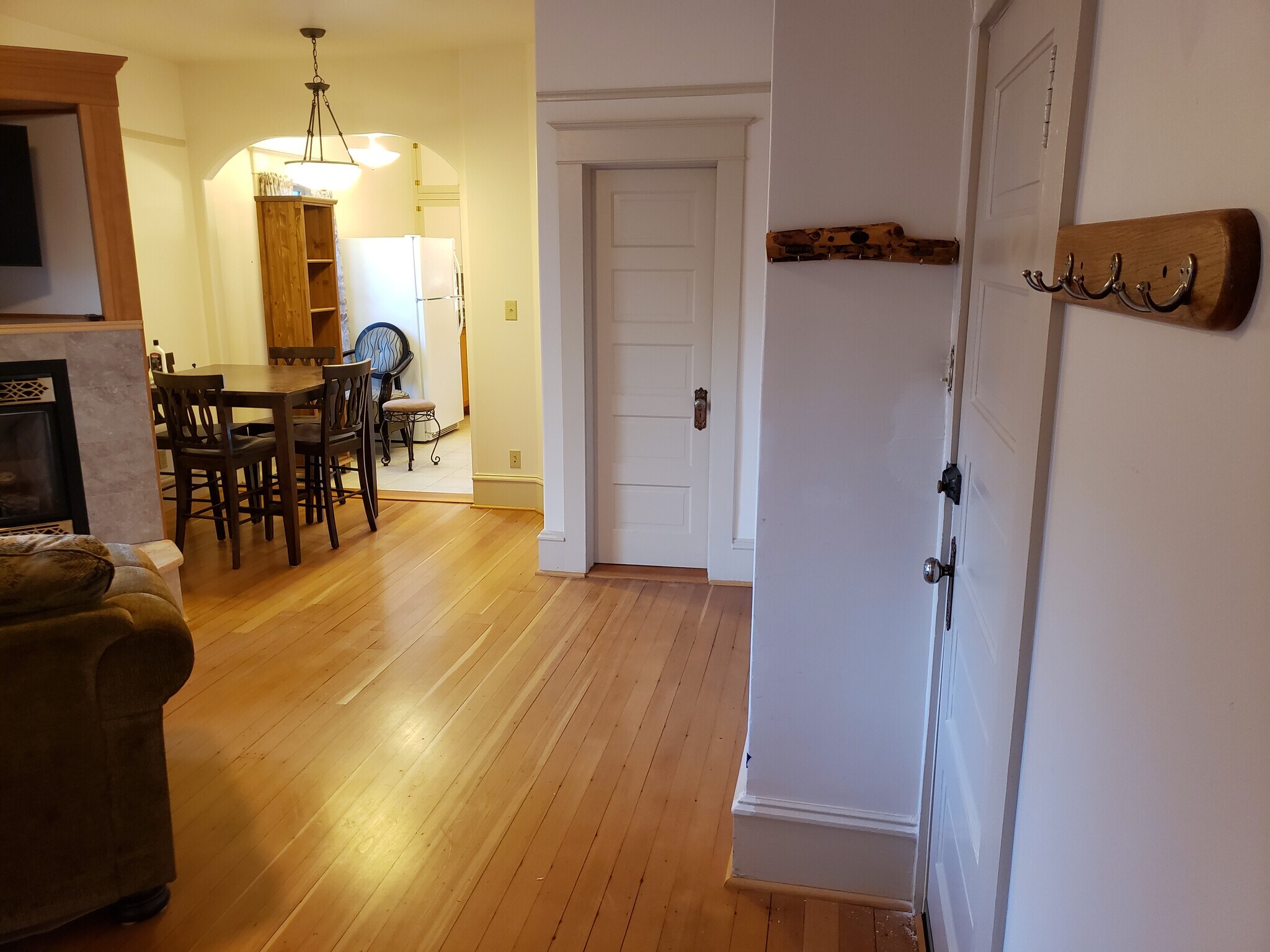 Apt 2 Living Room, Dining Room - 319 N 3rd St