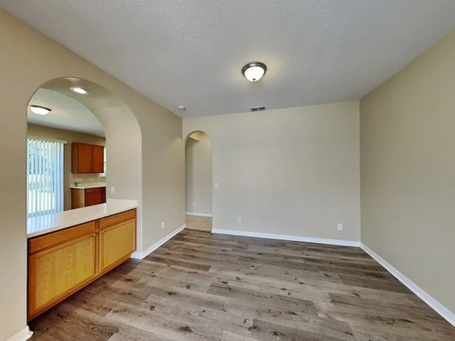 Building Photo - 20352 Chestnut Grove Dr