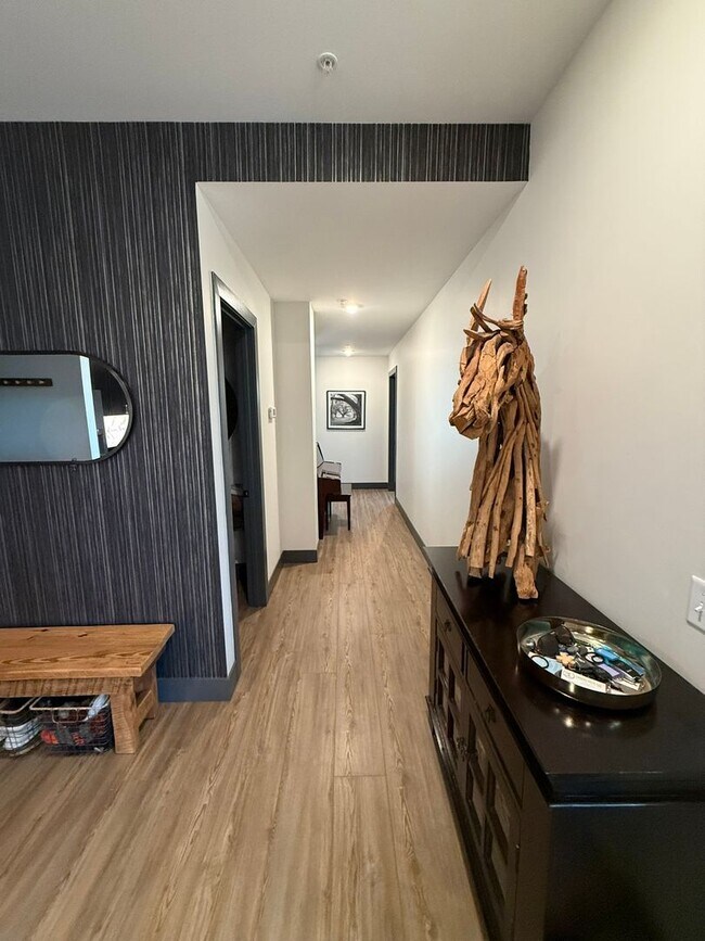 Building Photo - 100 Quartz Knl