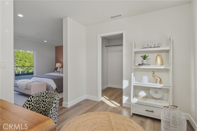 Building Photo - 2536 Cotner Ave