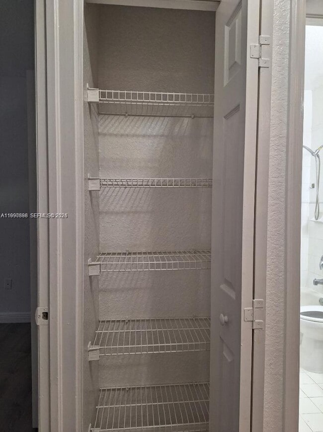 Building Photo - 4972 SW 127th Way