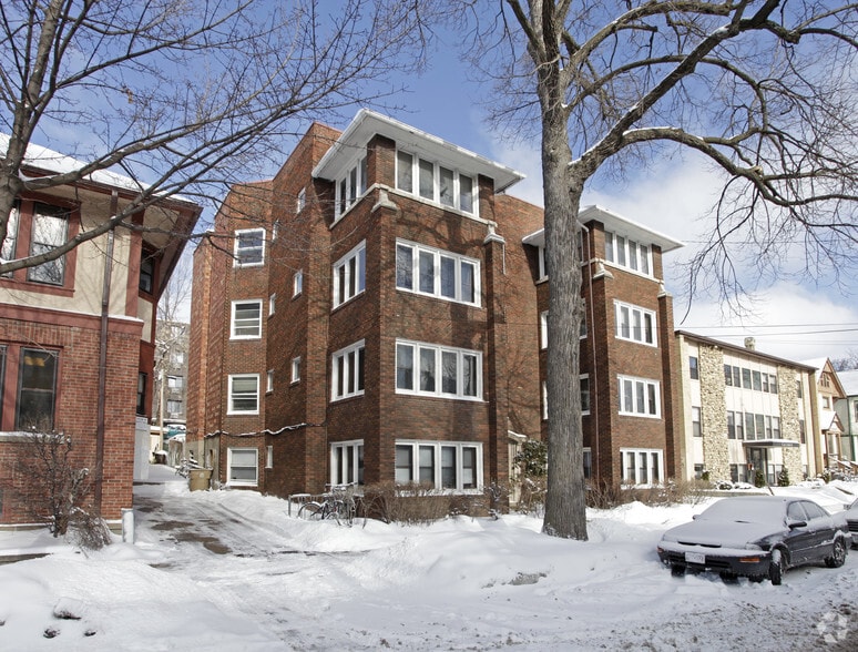 Building Photo - 10 E Gorham St