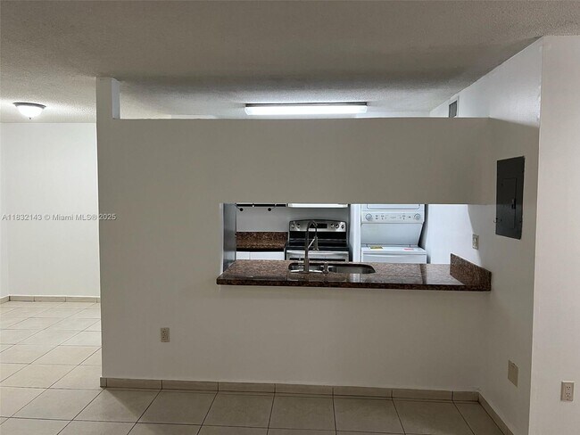 Building Photo - 15605 SW 74th Cir Dr