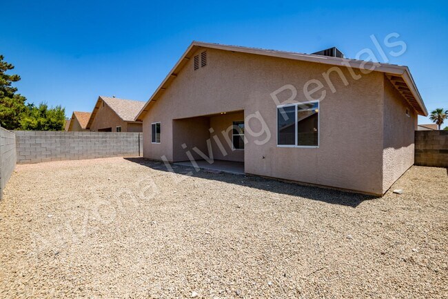 Building Photo - HUALAPAI MOUNTAIN FOOTHILLS HOME