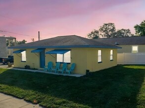 Building Photo - 103 W Park St