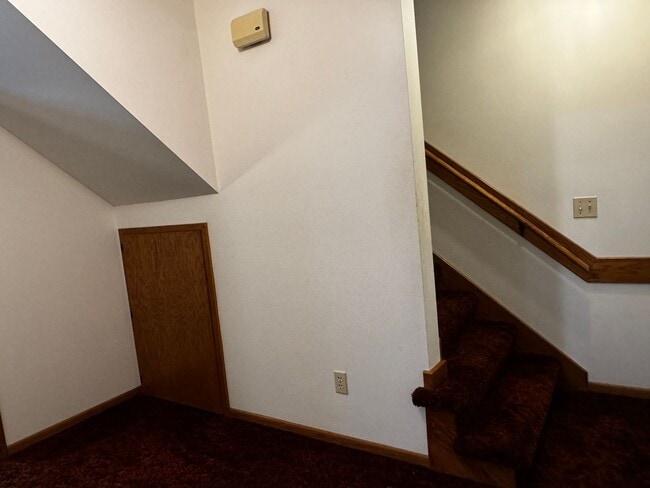 Building Photo - Two bedroom apartment