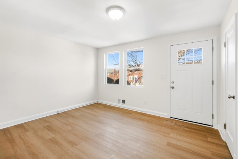 Building Photo - 4111 Ardley Ave