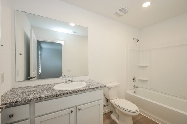 Building Photo - 12050 Pewee Ct