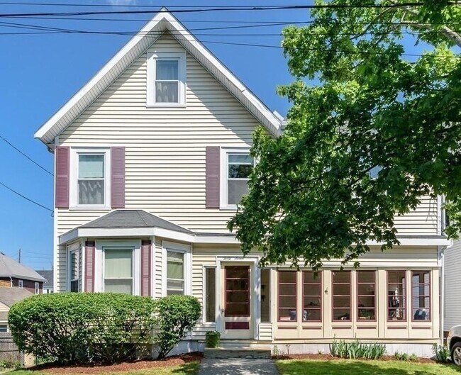 Building Photo - 47 Lincoln St