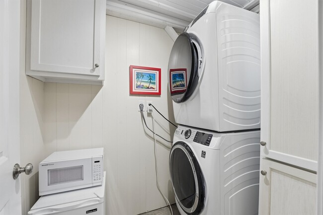 Building Photo - 4031 Panola Dr