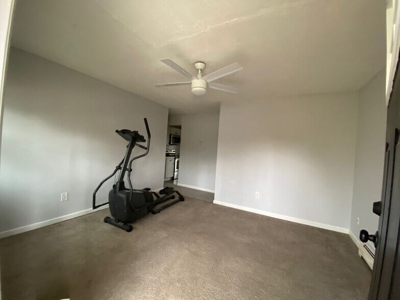 Building Photo - 745 Dayton St