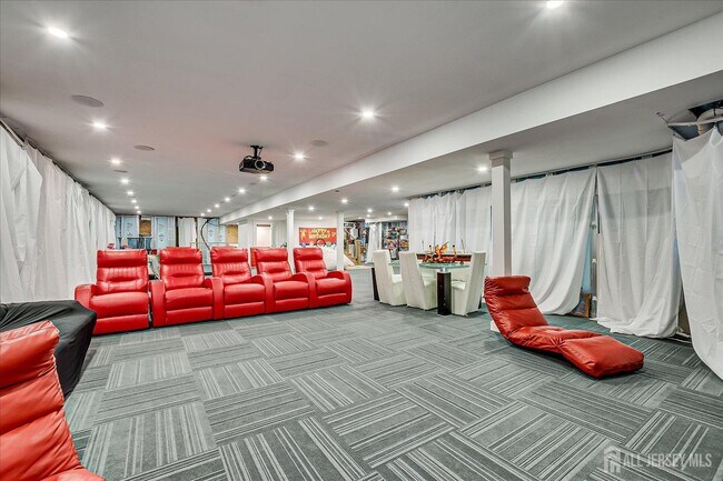 Building Photo - 3979 Park Ave