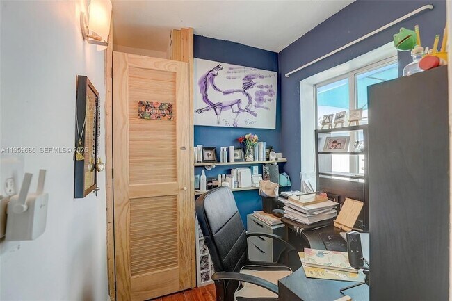 Building Photo - 14530 Garden Dr