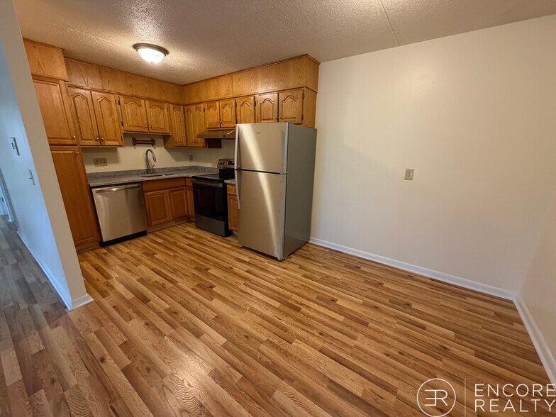 Building Photo - 124 Sutherland Rd